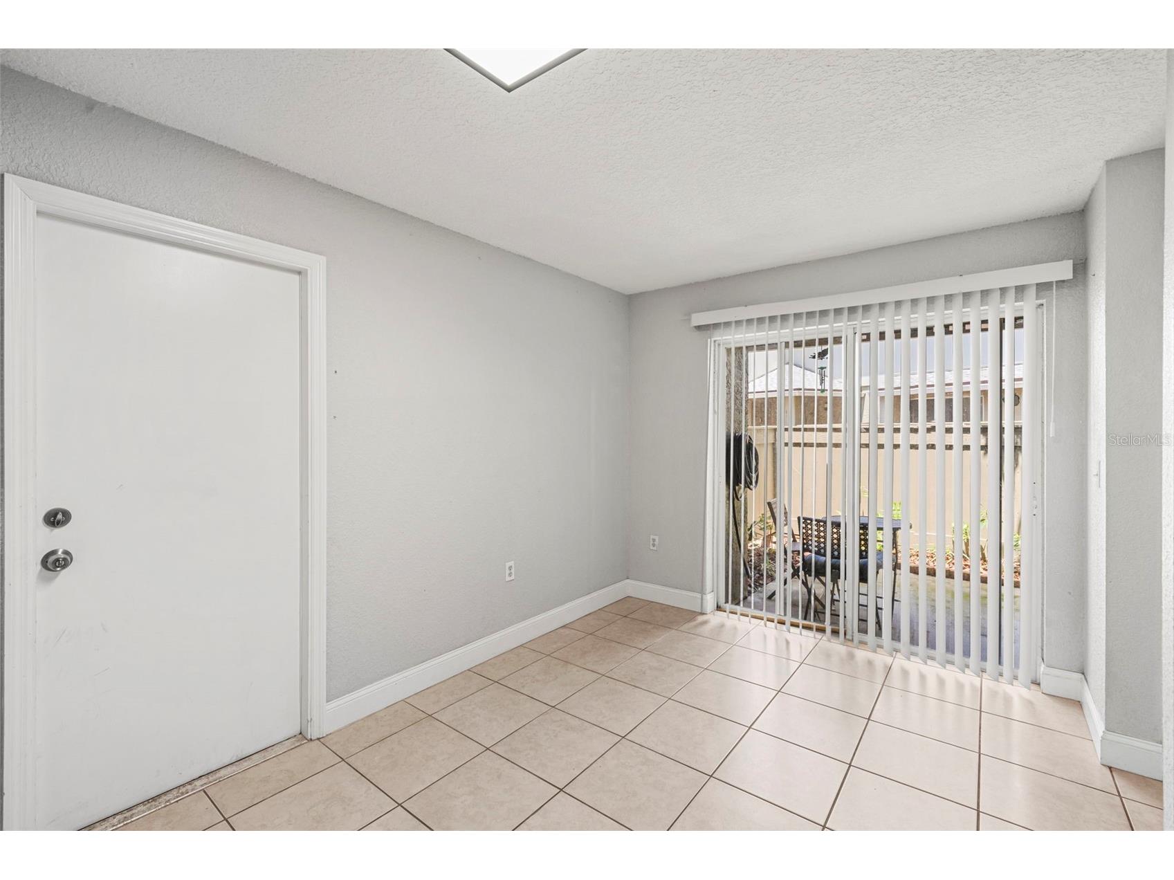 4586 Pheasant Run Drive #6B Orlando FL 32808 O6414496 image7