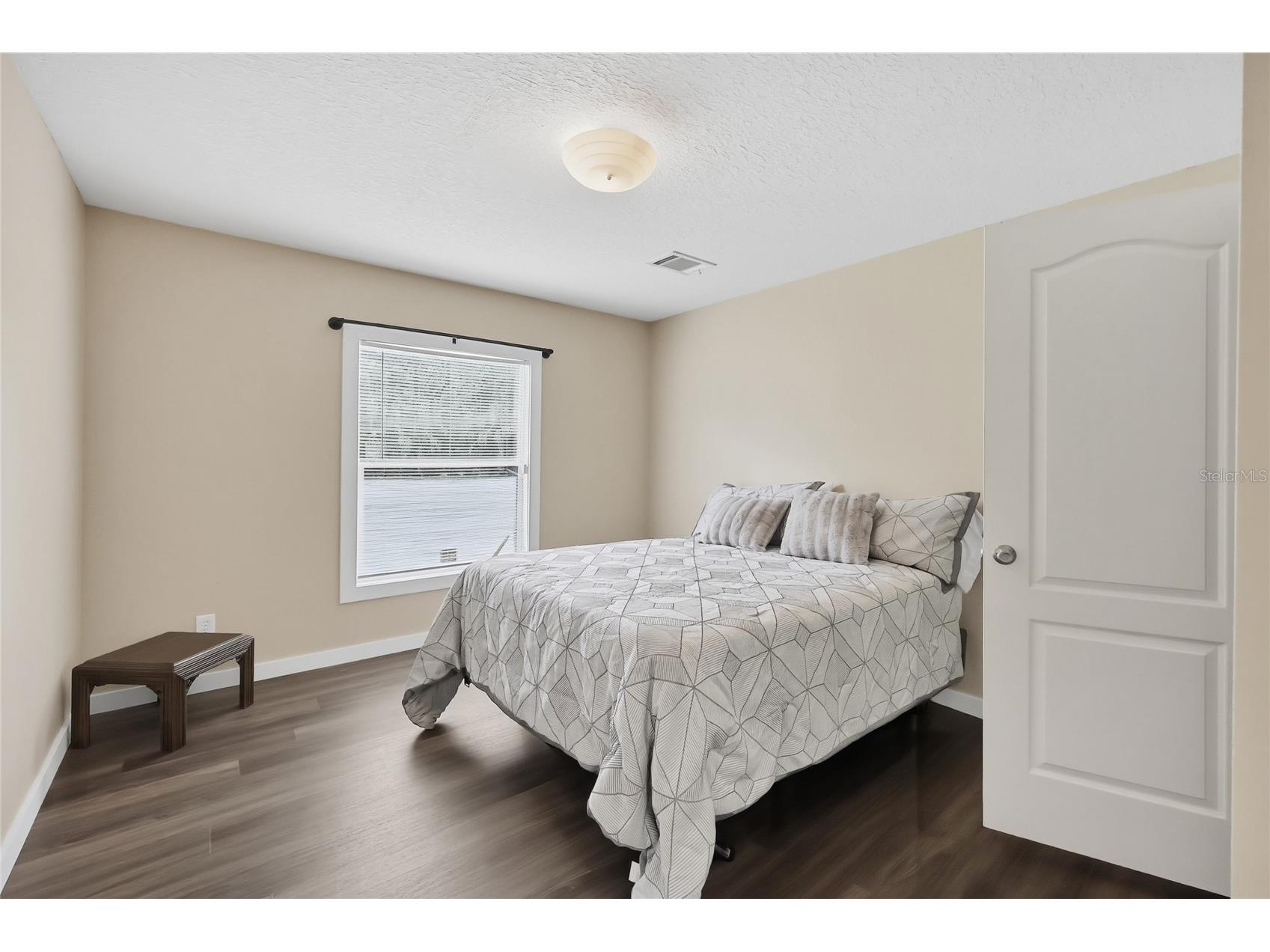 45861 Raccoon Street Paisley FL 32767 O6419521 image17