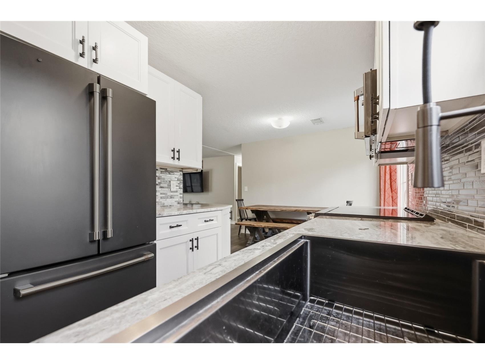 45861 Raccoon Street Paisley FL 32767 O6419521 image4