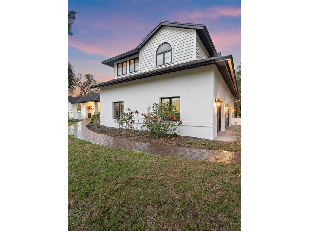 4588 Baycedar Lane Sarasota FL 34241 TB8353985 image3