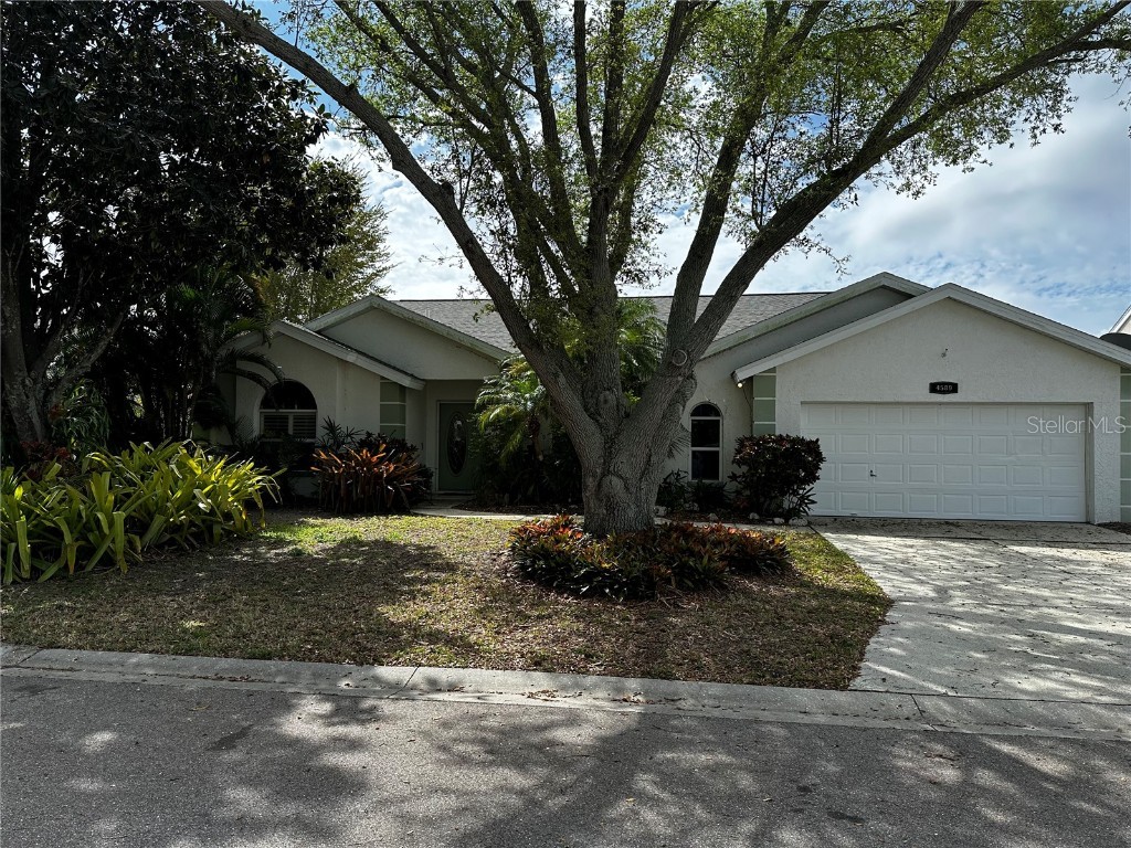 4589 Dover Street Circle E Bradenton FL 34203 J976102 image1