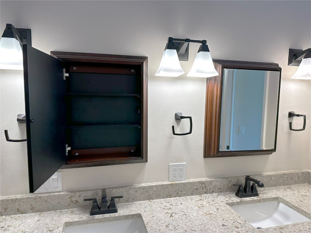 459 Haven Point Drive Treasure Island FL 33706 - INTRACOASTAL WATERWAY TB8401829 image56