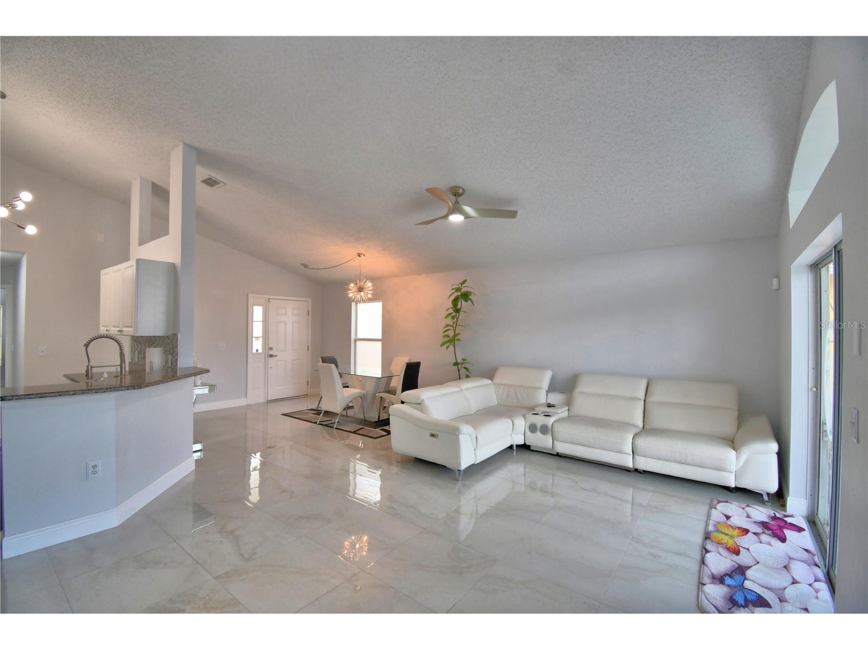 459 Tivoli Circle Davenport FL 33837 O6384560 image5