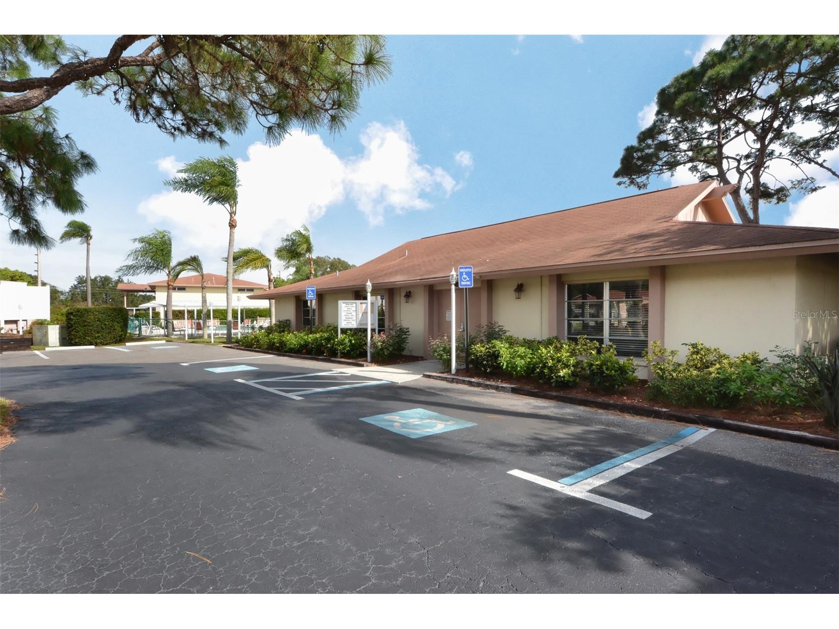 4591 Mohican Trail #137 Sarasota FL 34233 A4686959 image31
