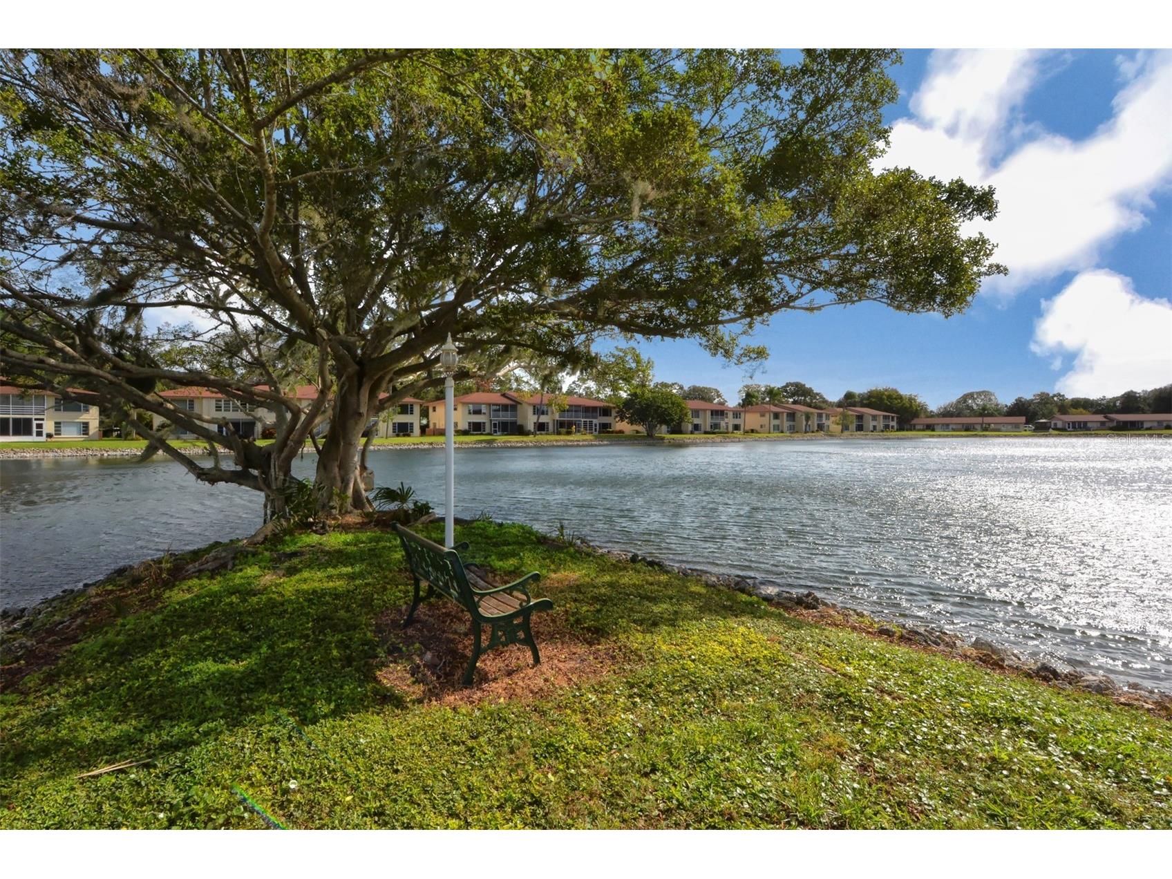 4591 Mohican Trail #137 Sarasota FL 34233 A4686959 image38