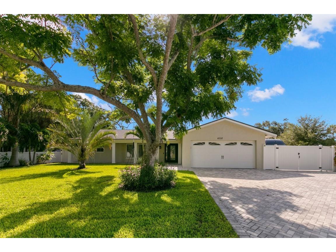4592 40th Street S Saint Petersburg FL 33711 U8207212 image1