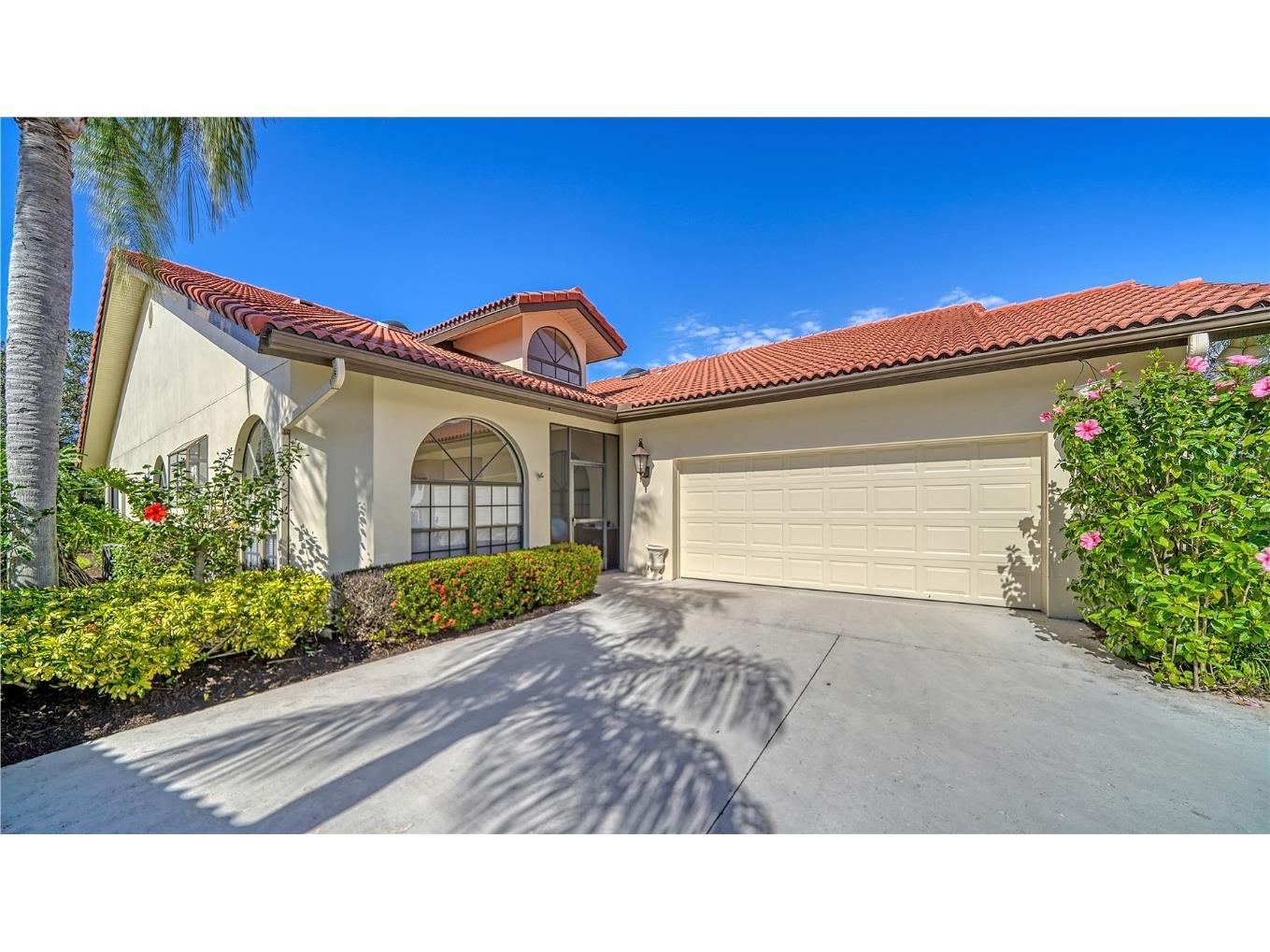 4593 Las Brisas Lane Sarasota FL 34238 A4558785 image1