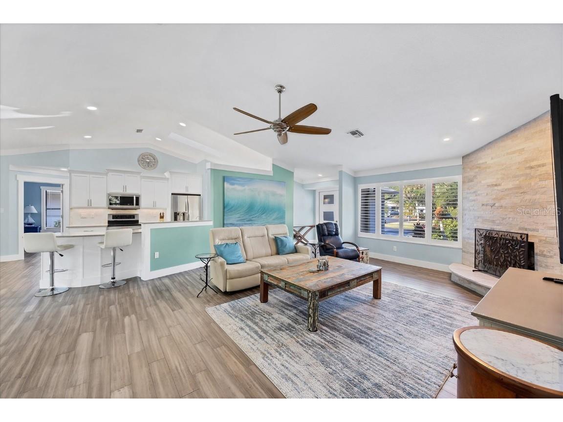 4594 Trails Drive Sarasota FL 34232 A4674156 image7