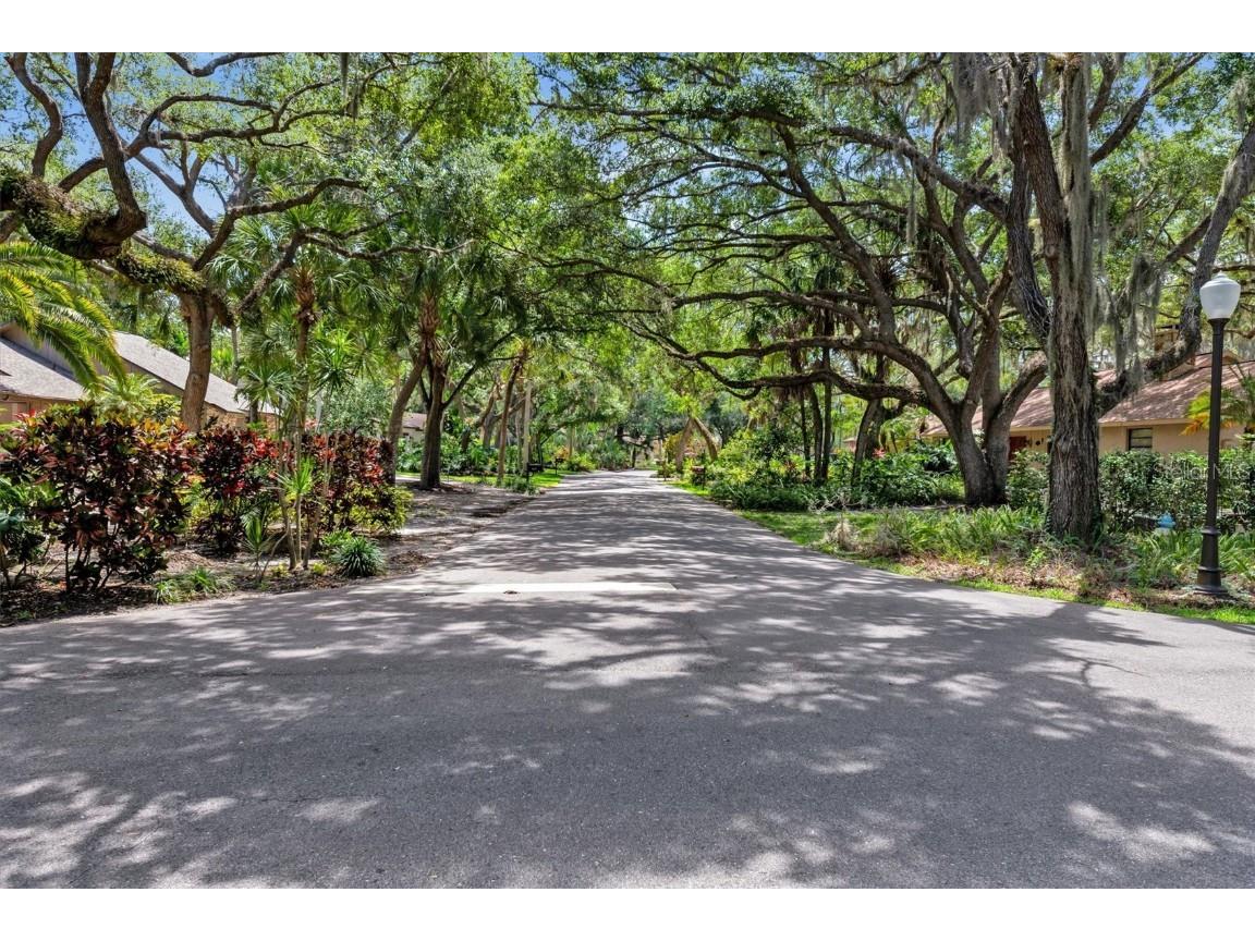 4596 Friar Tuck Lane, Sarasota, FL, 34232 MLS A4614826 Edina Realty