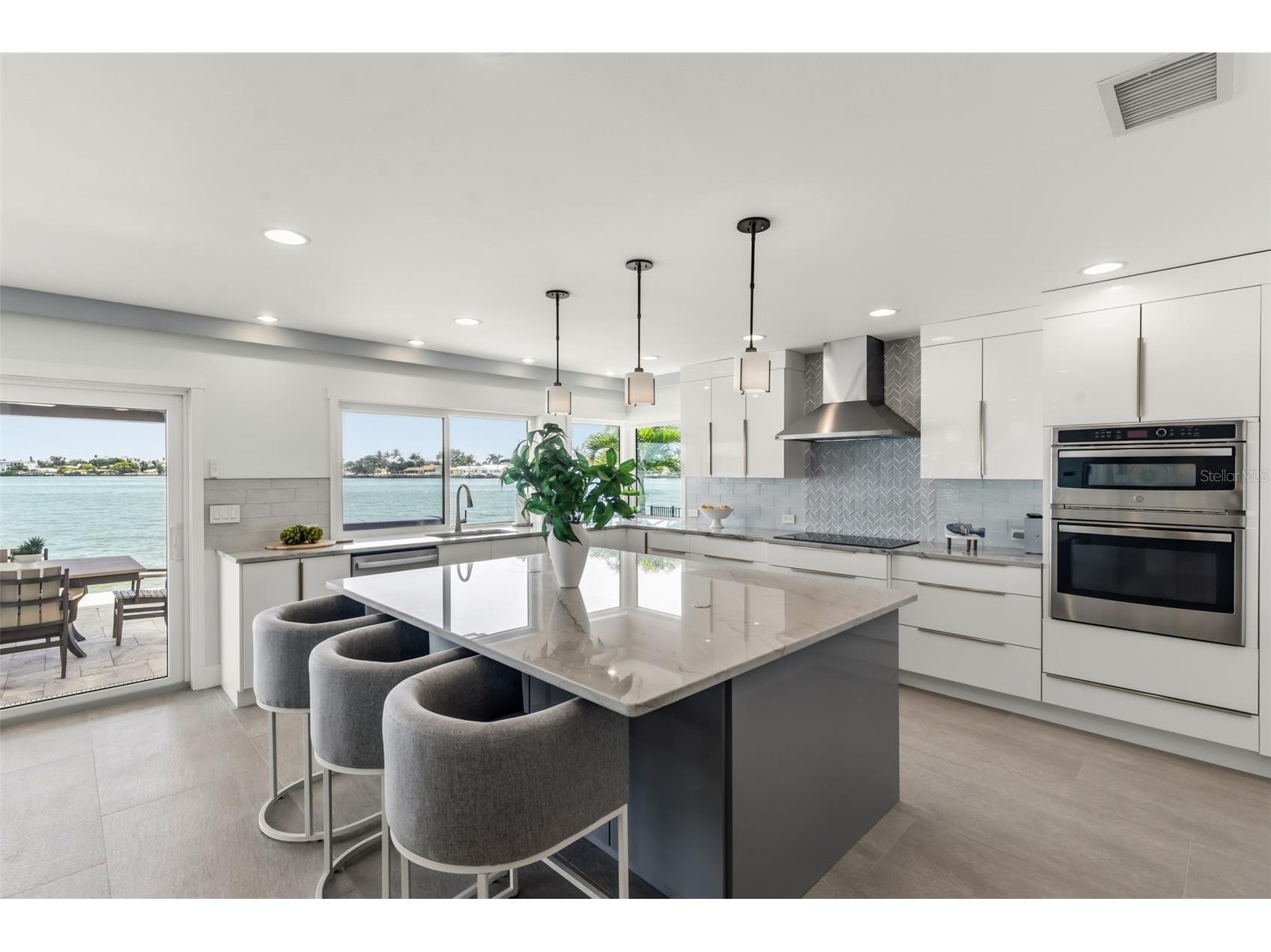 4598 Clearwater Harbor Drive S Largo FL 33770 O6421251 image15
