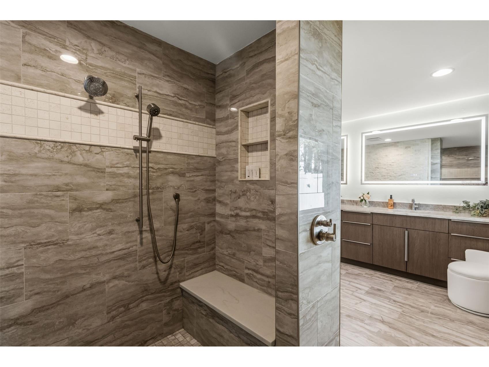 4598 Clearwater Harbor Drive S Largo FL 33770 O6421251 image29