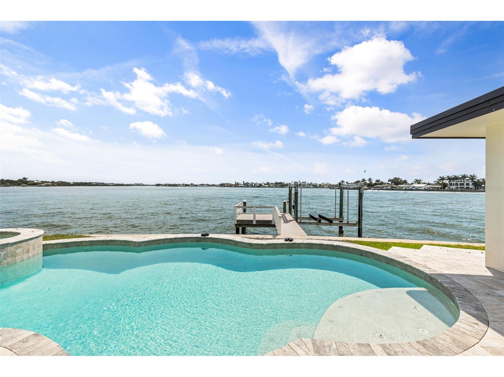 4598 Clearwater Harbor Drive S Largo FL 33770 O6421251 image3