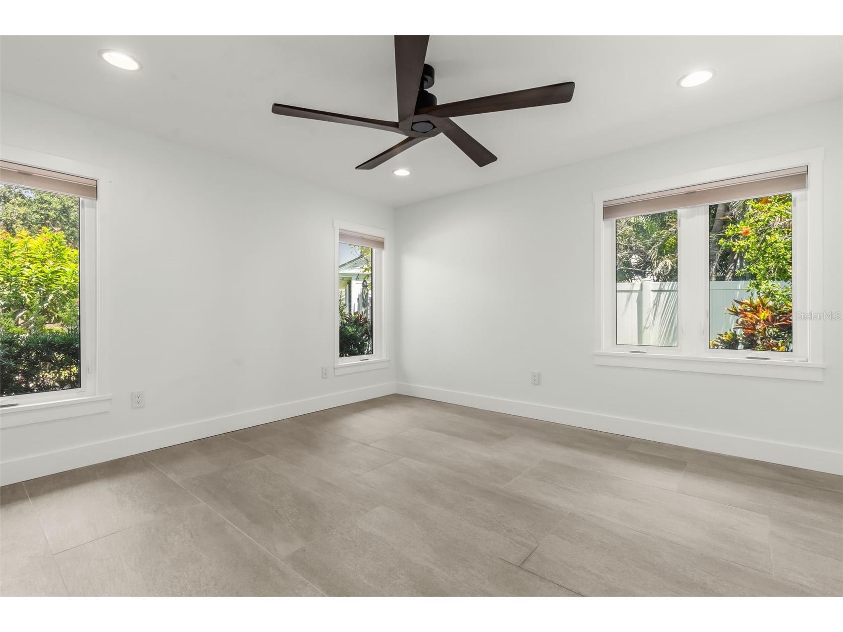 4598 Clearwater Harbor Drive S Largo FL 33770 O6421251 image32
