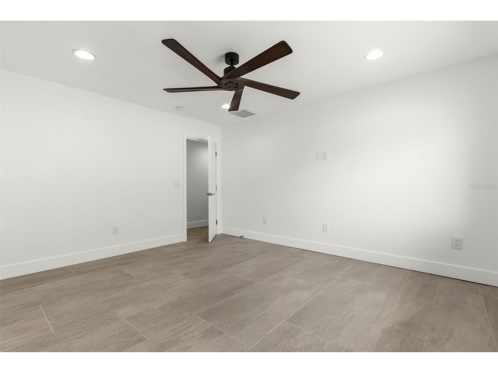 4598 Clearwater Harbor Drive S Largo FL 33770 O6421251 image35