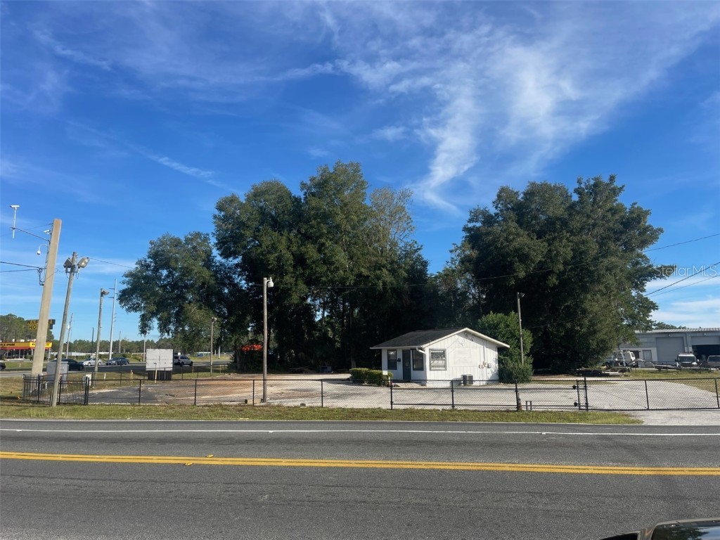 4598 SE Maricamp Road Ocala FL 34480 OM675226 image1