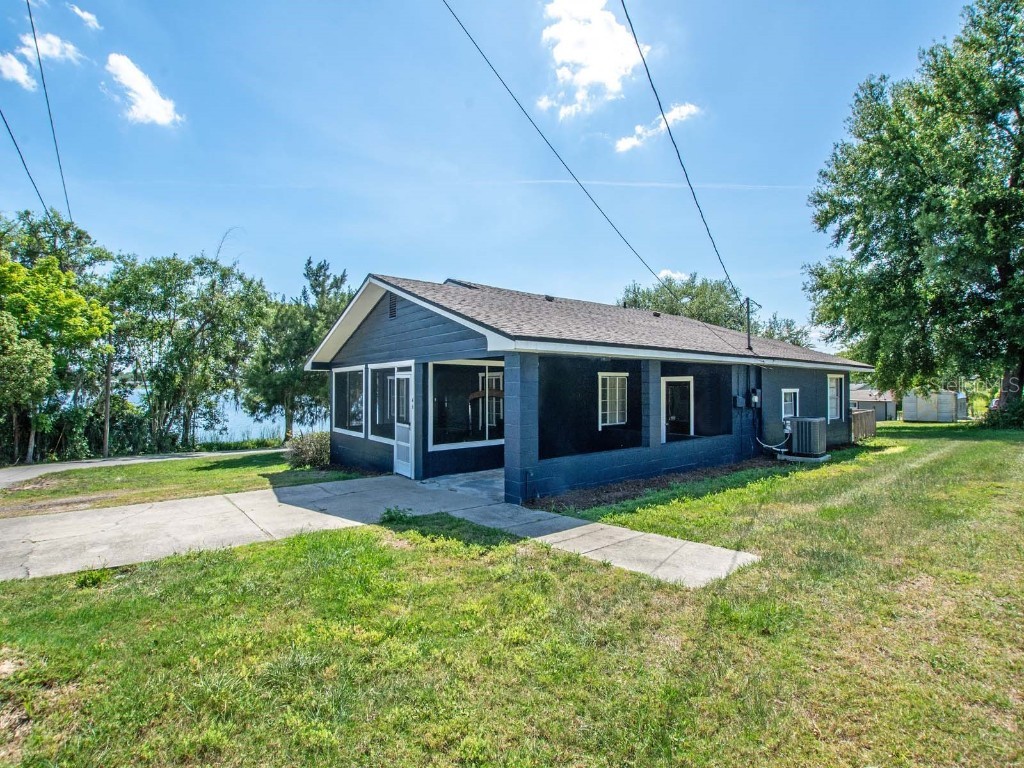 46 Davis Avenue Umatilla FL 32784 - LAKE ENOLA G5068563 image1