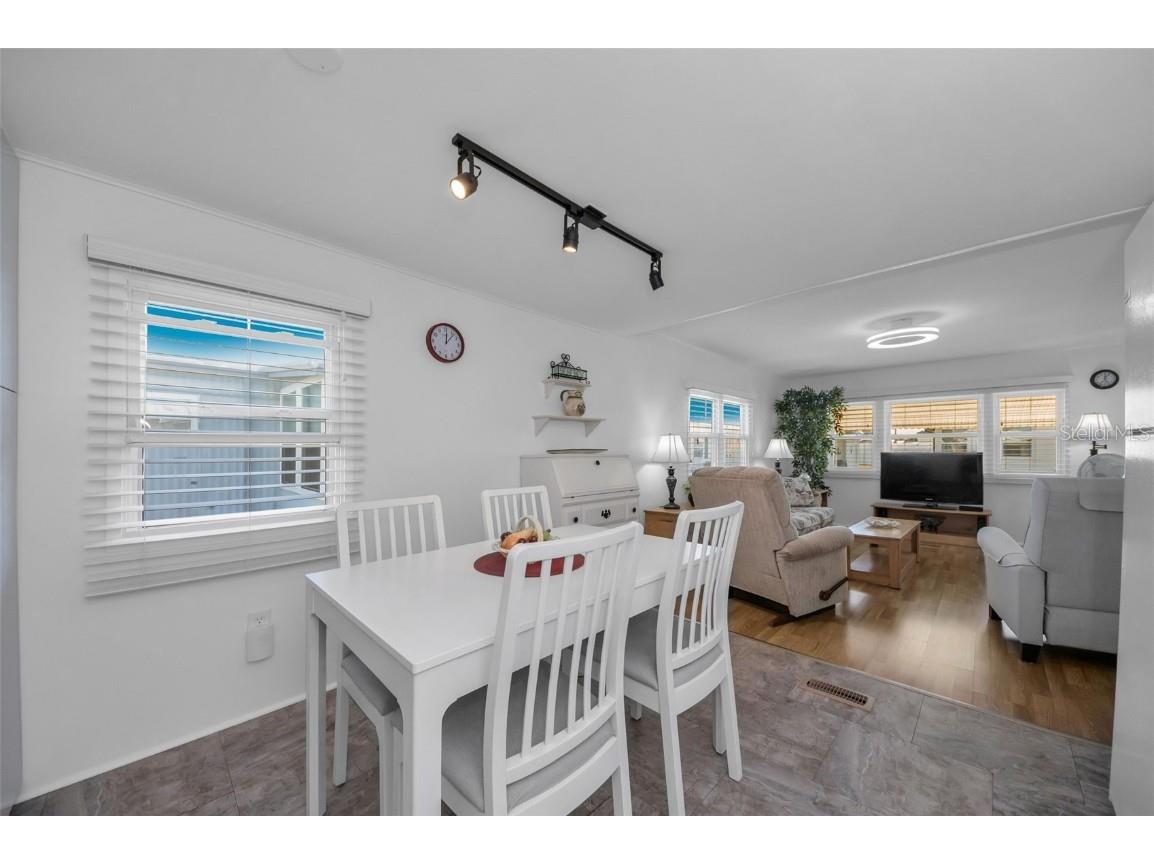 46 Drury Lane Tarpon Springs FL 34689 TB8447903 image22