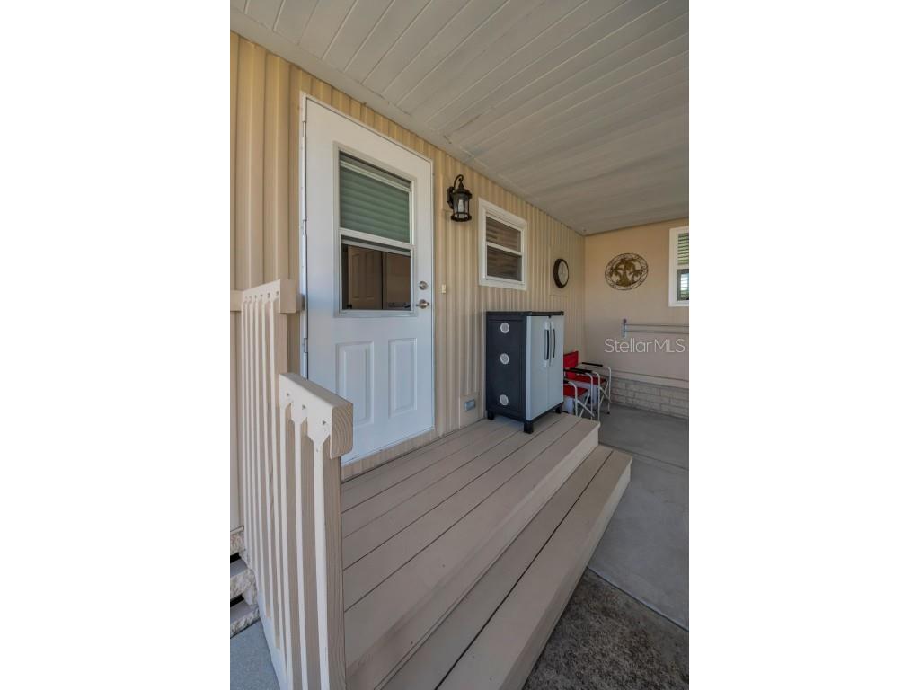 46 Drury Lane Tarpon Springs FL 34689 TB8447903 image3