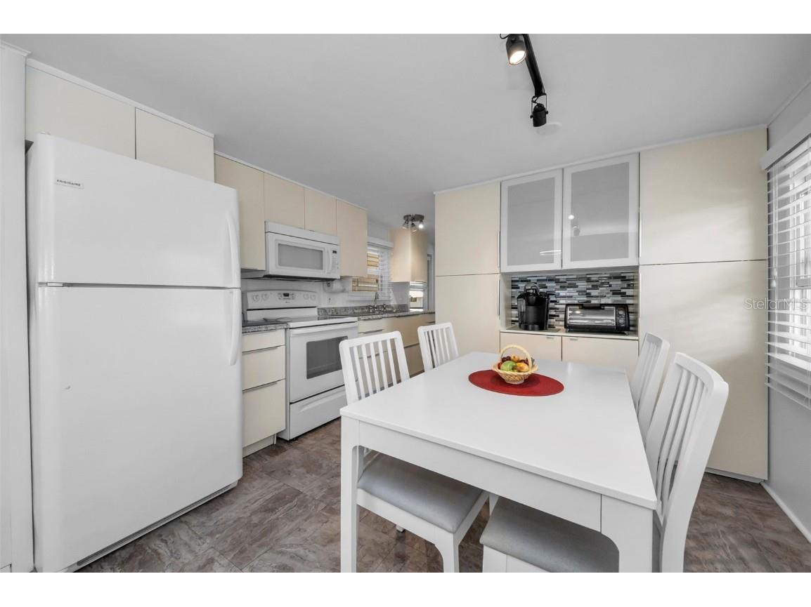 46 Drury Lane Tarpon Springs FL 34689 TB8447903 image6