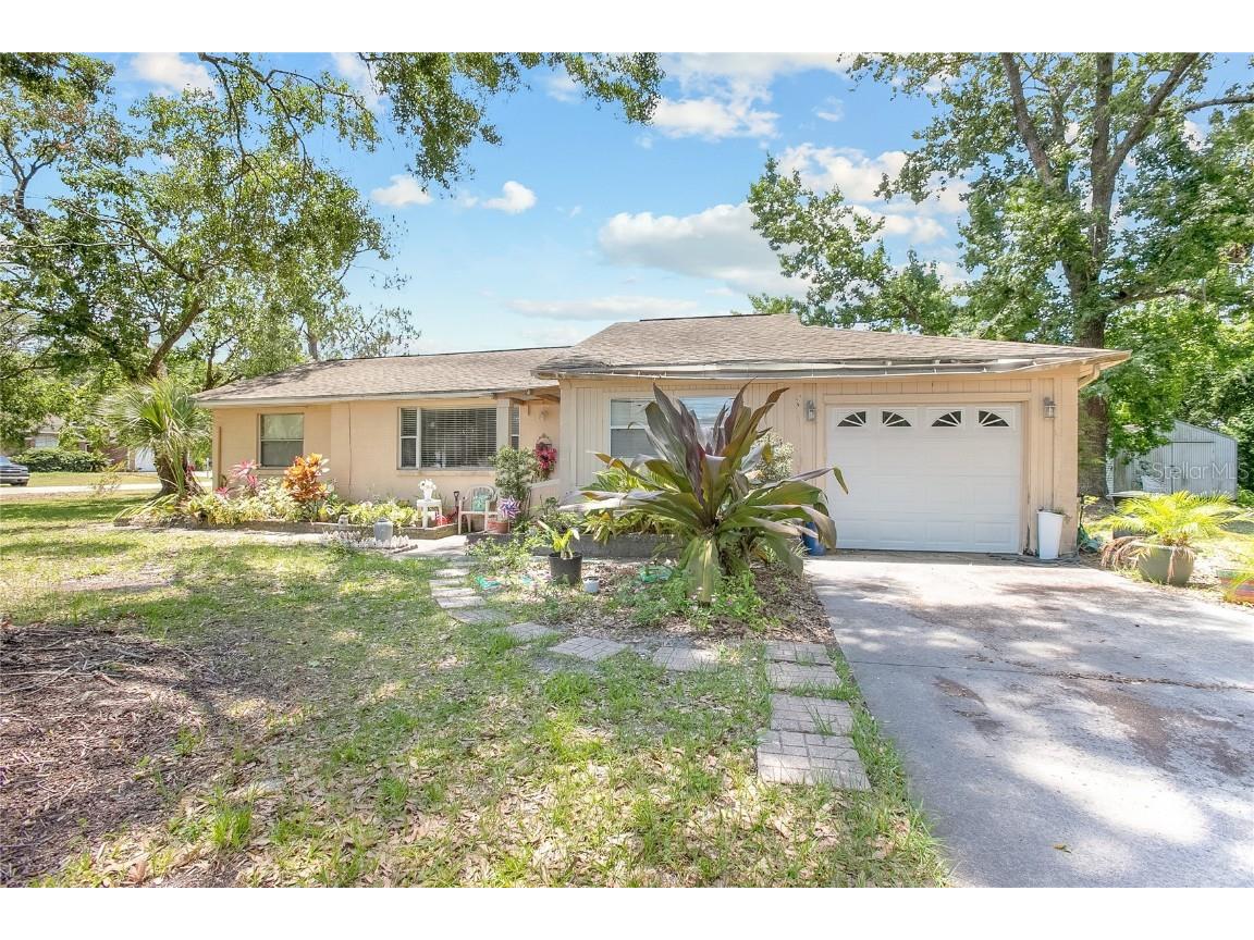 46 Matanzas Road Debary FL 32713 V4936377 image1