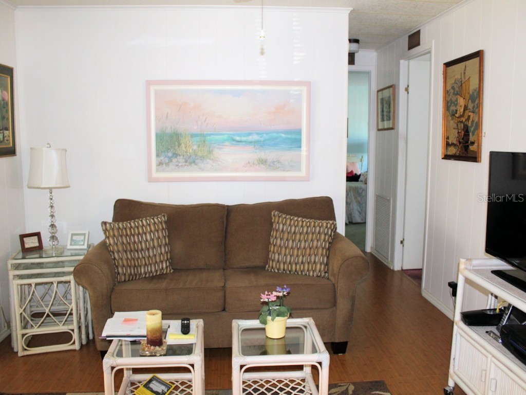 46 Palm Forest Drive Largo FL 33770 TB8449198 image9