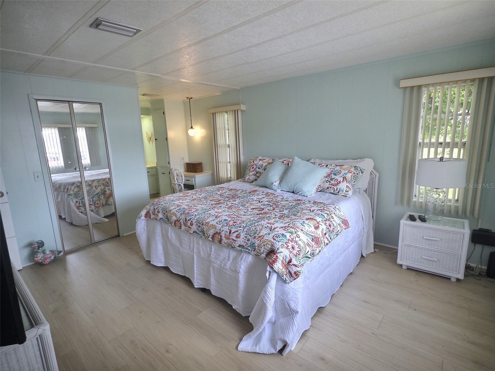 46 Palm Forest Drive Largo FL 33770 TB8491849 image10