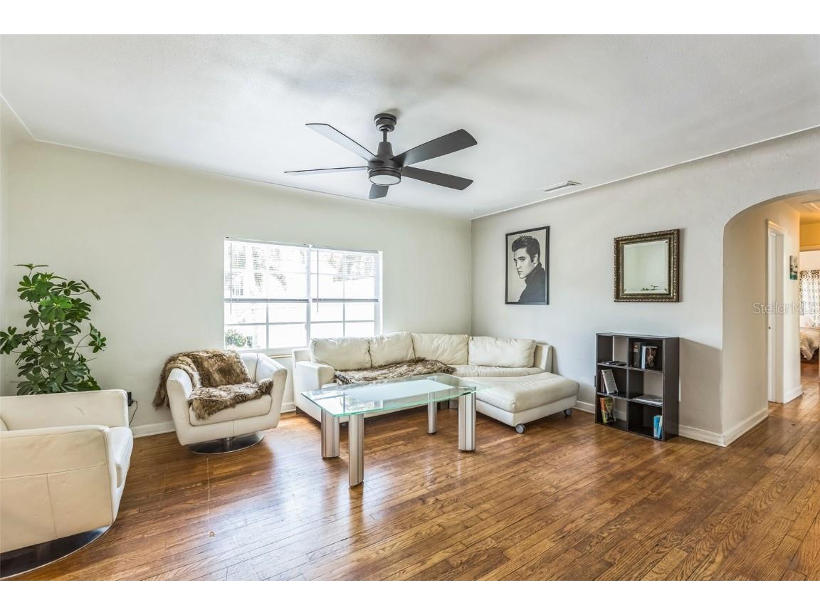 460 15th Avenue N Saint Petersburg FL 33704 TB8405347 image11