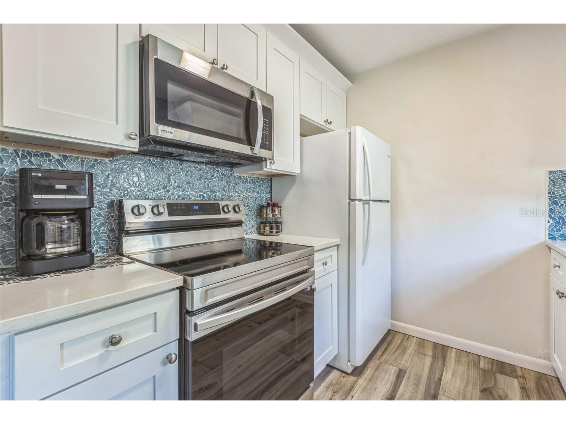 460 15th Avenue N Saint Petersburg FL 33704 TB8405347 image3