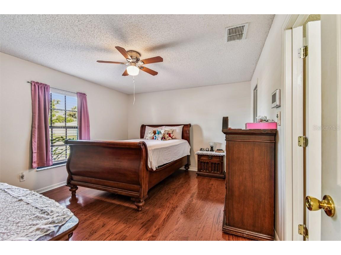 460 48th Street S Saint Petersburg FL 33711 TB8424601 image11