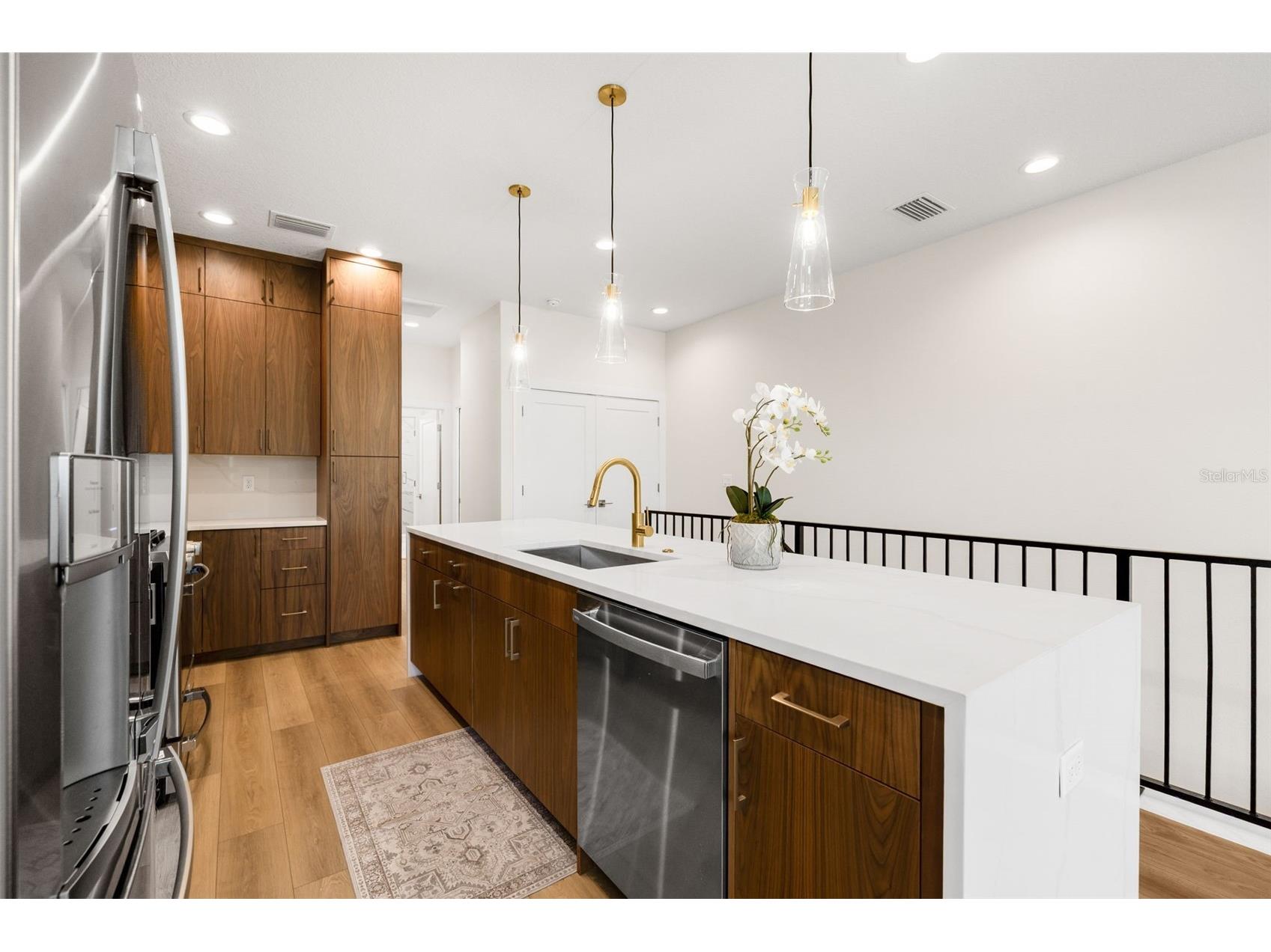 460 87th Avenue North Saint Petersburg FL 33702 TB8342579 image11