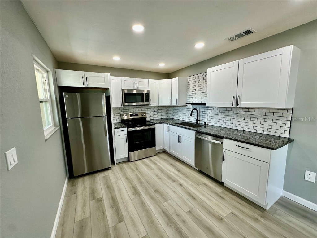 460 Base Avenue #129 Venice FL 34285 N6141404 image3