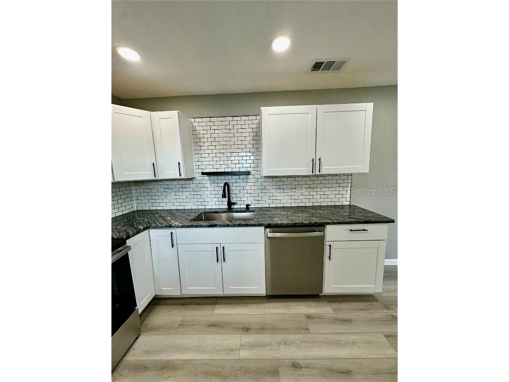 460 Base Avenue #129 Venice FL 34285 N6141404 image6