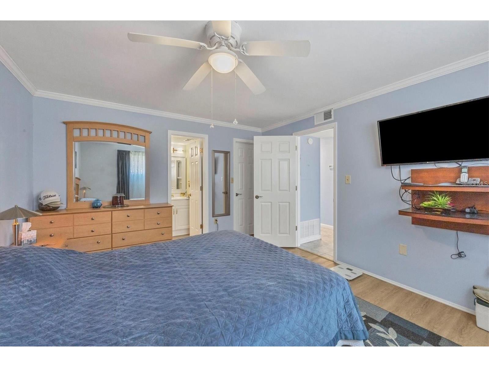 460 Base Avenue E #113 Venice FL 34285 N6142467 image11