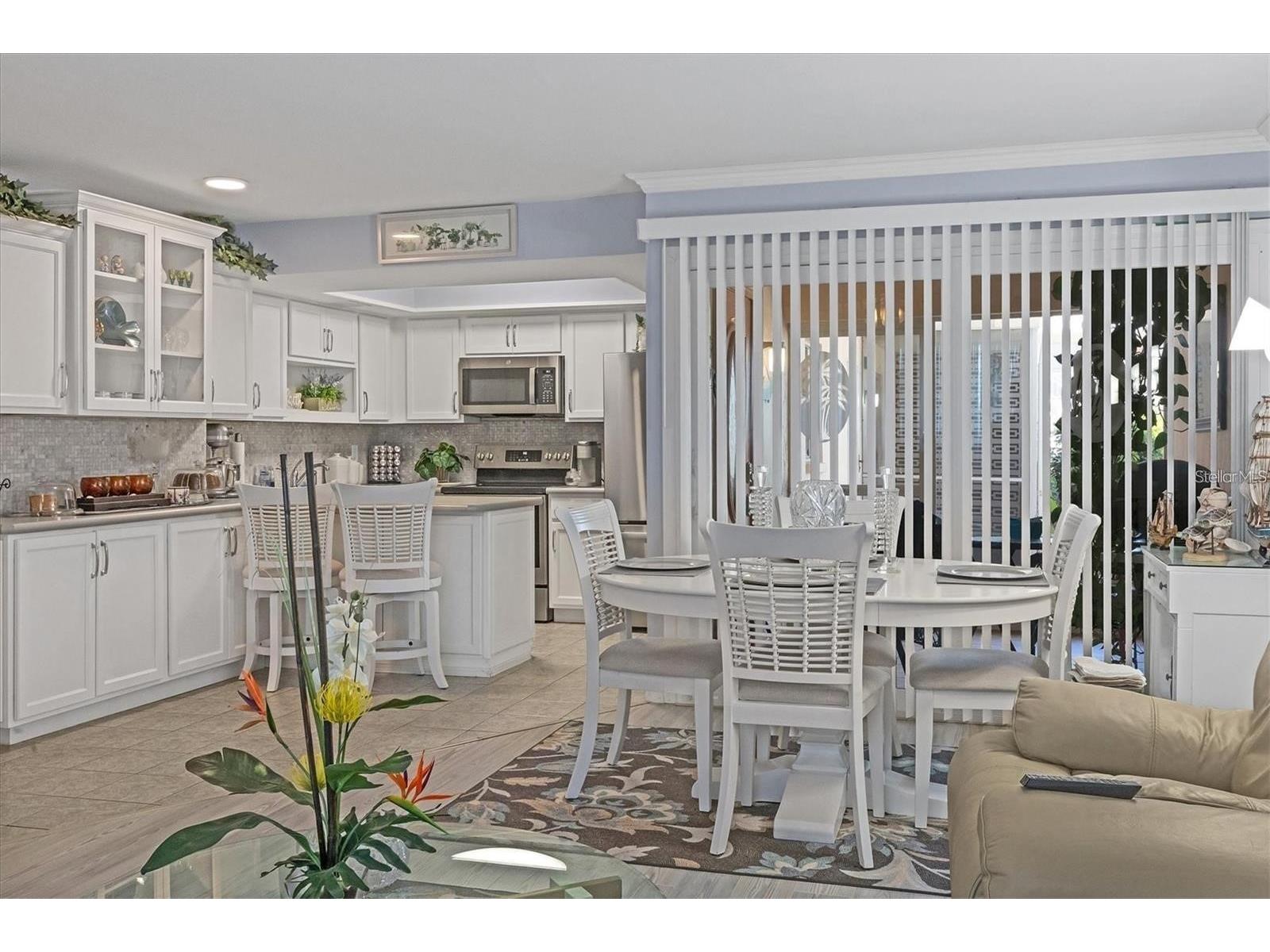 460 Base Avenue E #113 Venice FL 34285 N6142467 image22