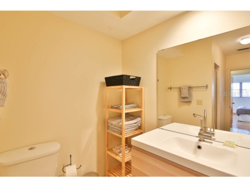 460 Beach Road #A1 Sarasota FL 34242 A4481650 image11