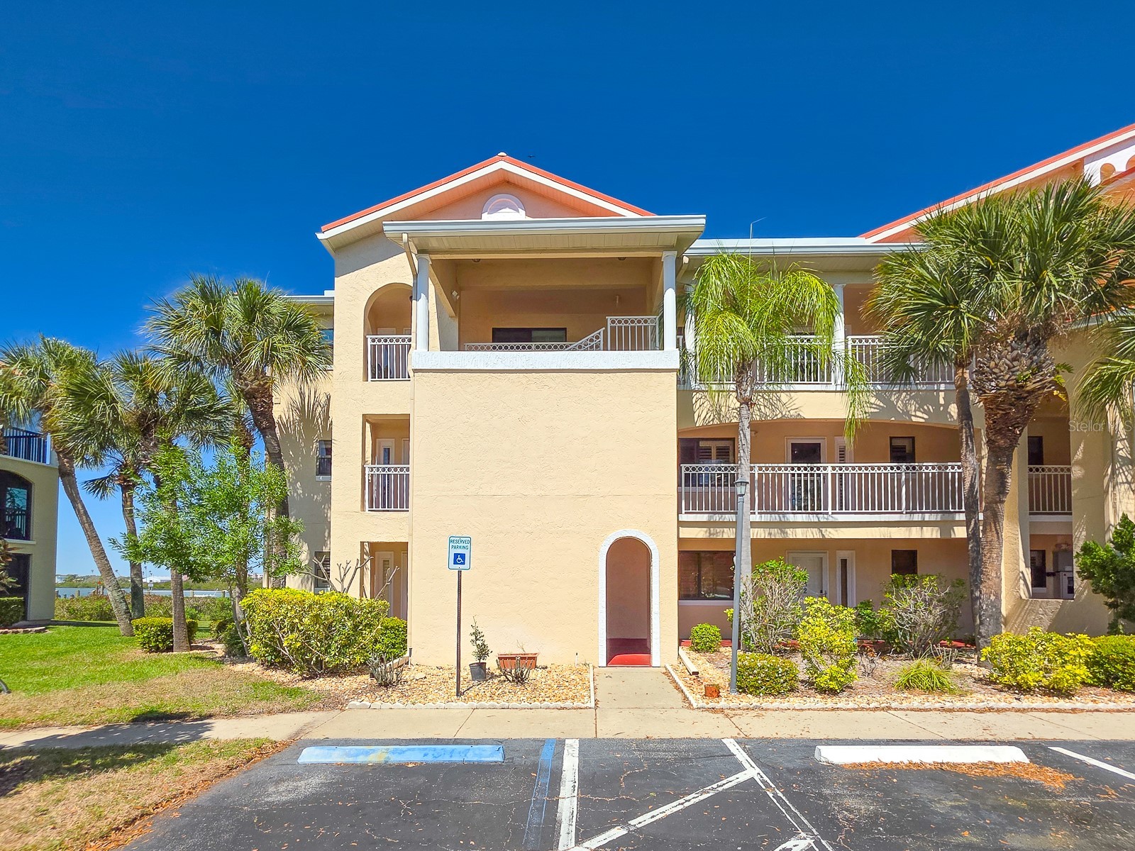 460 Bouchelle Drive #201 New Smyrna Beach FL 32169 - HALIFAX RIVER NS1087580 image2