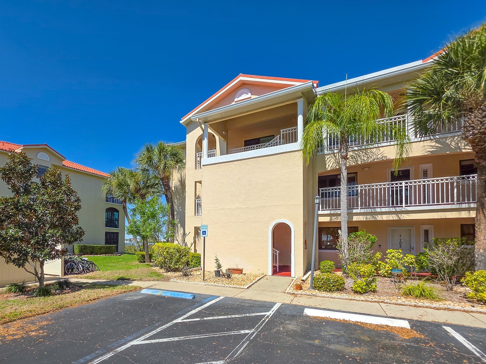 460 Bouchelle Drive #201 New Smyrna Beach FL 32169 - HALIFAX RIVER NS1087580 image3