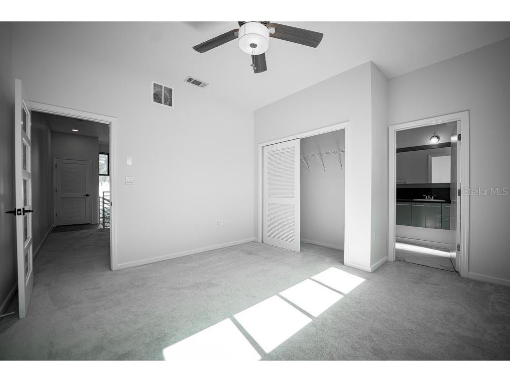 460 E Jackson Street #2 Orlando FL 32801 R4910697 image24