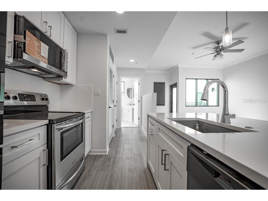 460 E Jackson Street #2 Orlando FL 32801 R4910697 image4