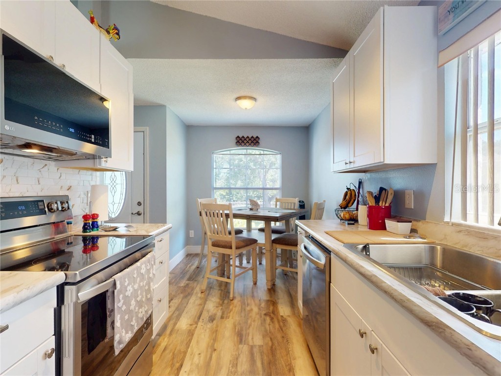 460 Green Street Deland FL 32720 V4944348 image11