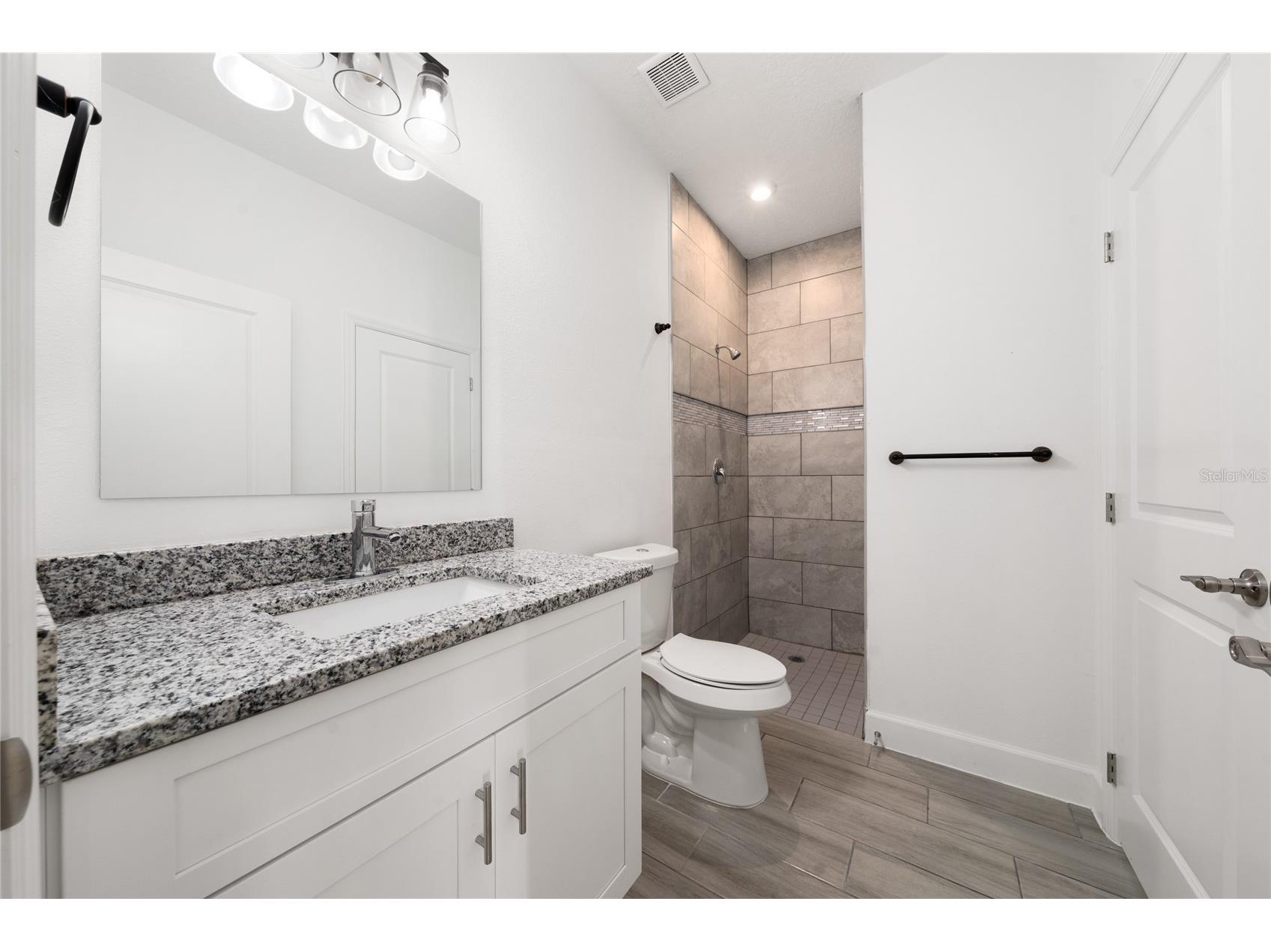 460 Lake Shore Parkway Davenport FL 33896 O6383807 image12