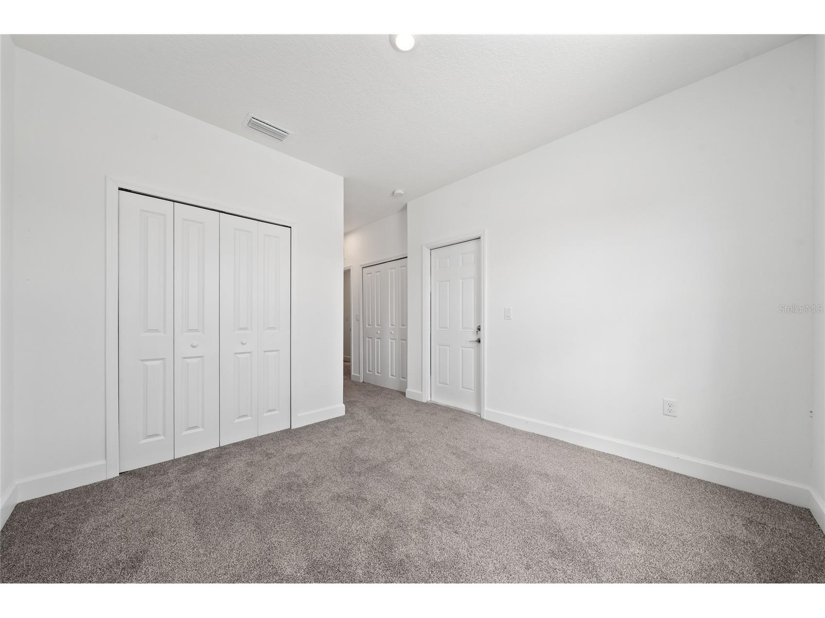 460 Lake Shore Parkway Davenport FL 33896 O6383807 image20