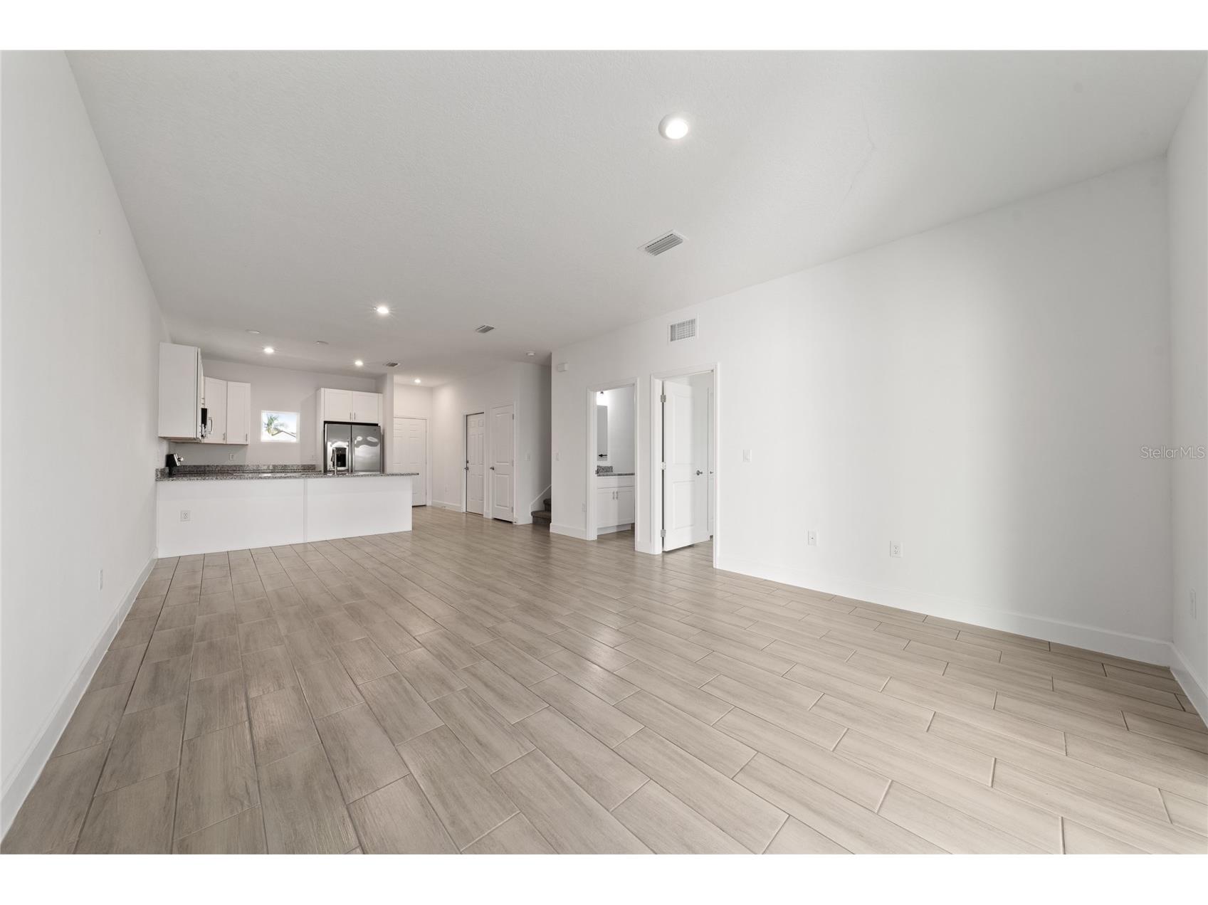 460 Lake Shore Parkway Davenport FL 33896 O6383807 image7