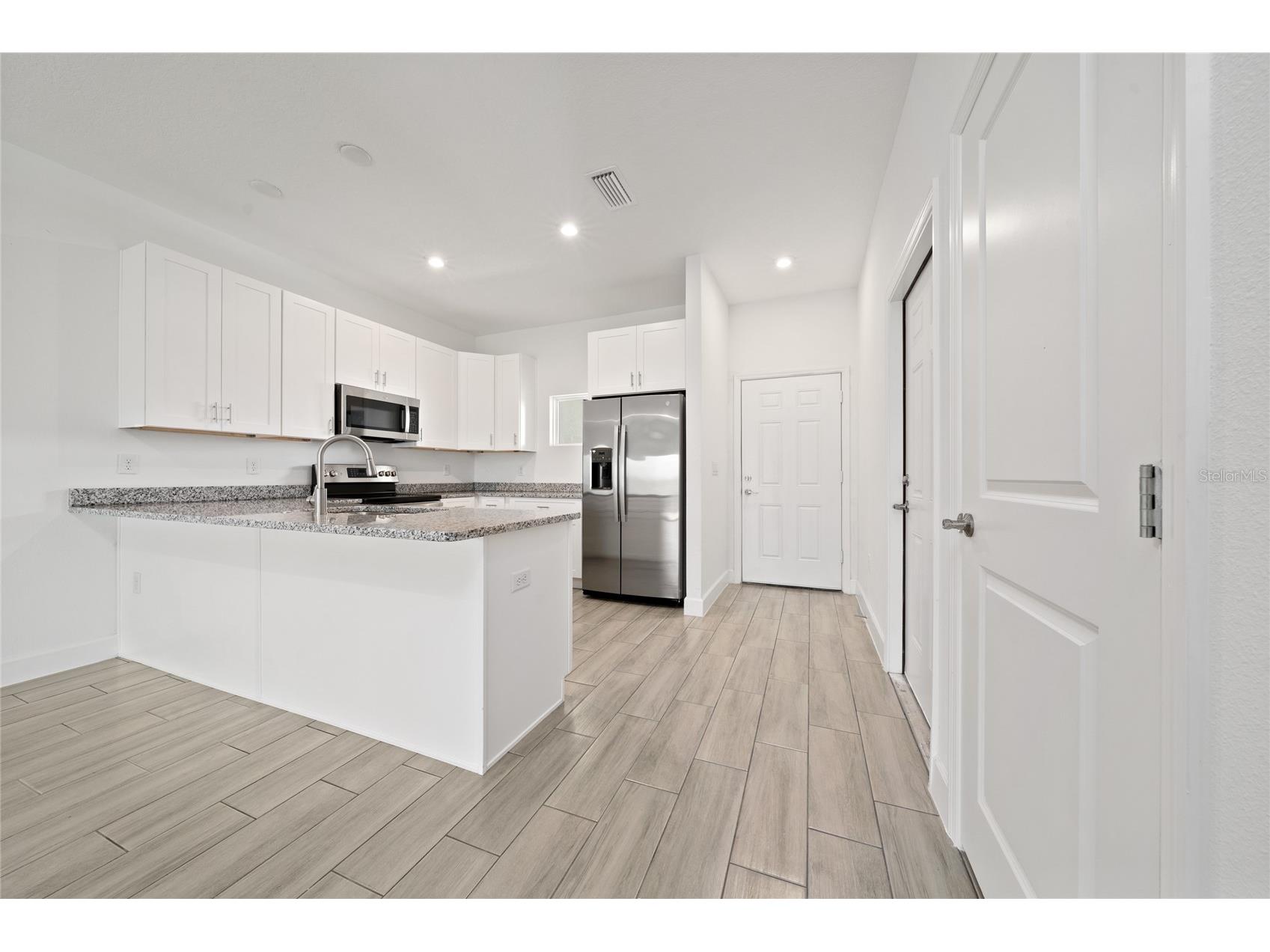 460 Lake Shore Parkway Davenport FL 33896 O6383807 image9