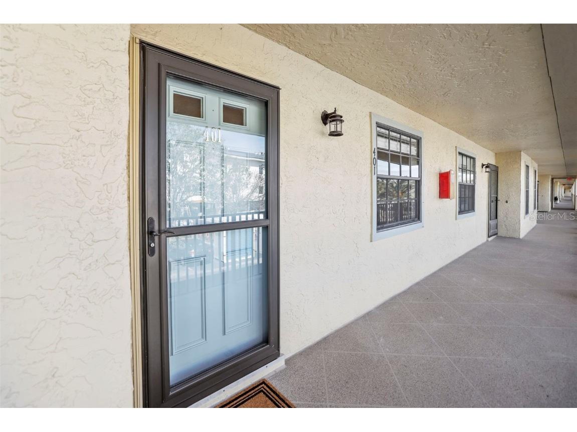 460 Paula Drive S #401 Dunedin FL 34698 TB8457620 image1