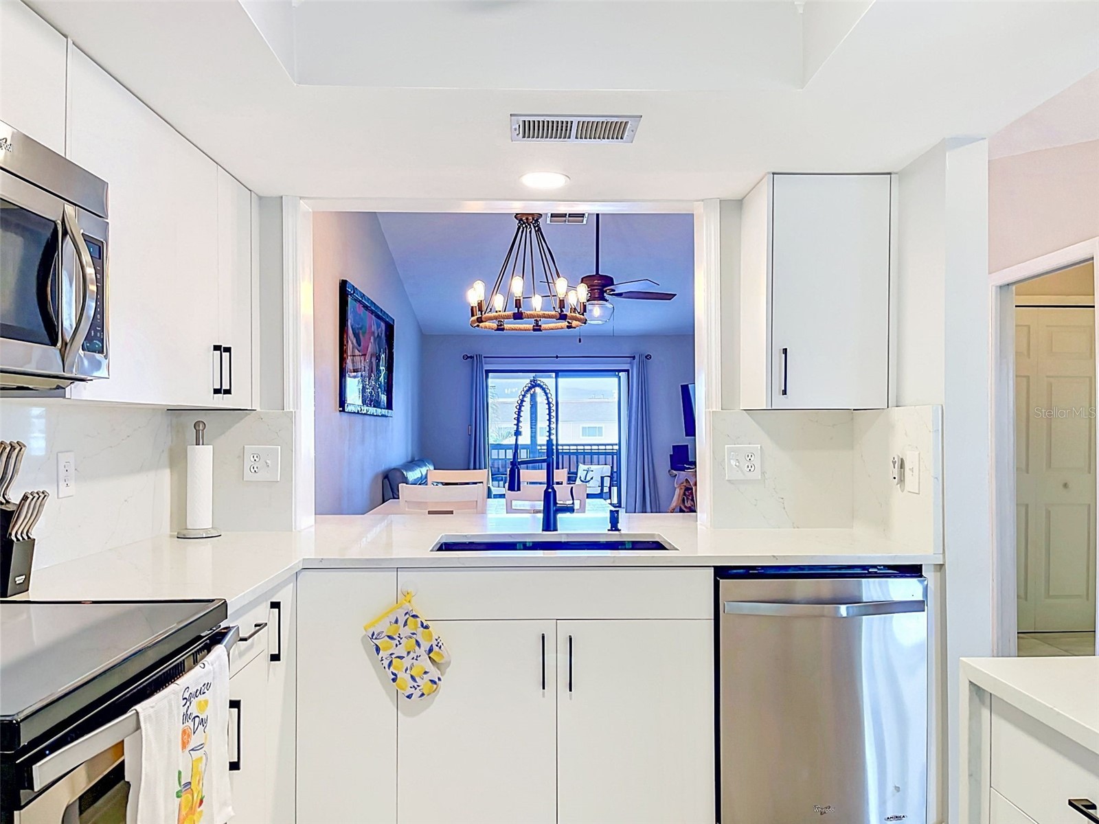 460 S Paula Dr #107 Dunedin FL 34698 TB8506074 image3