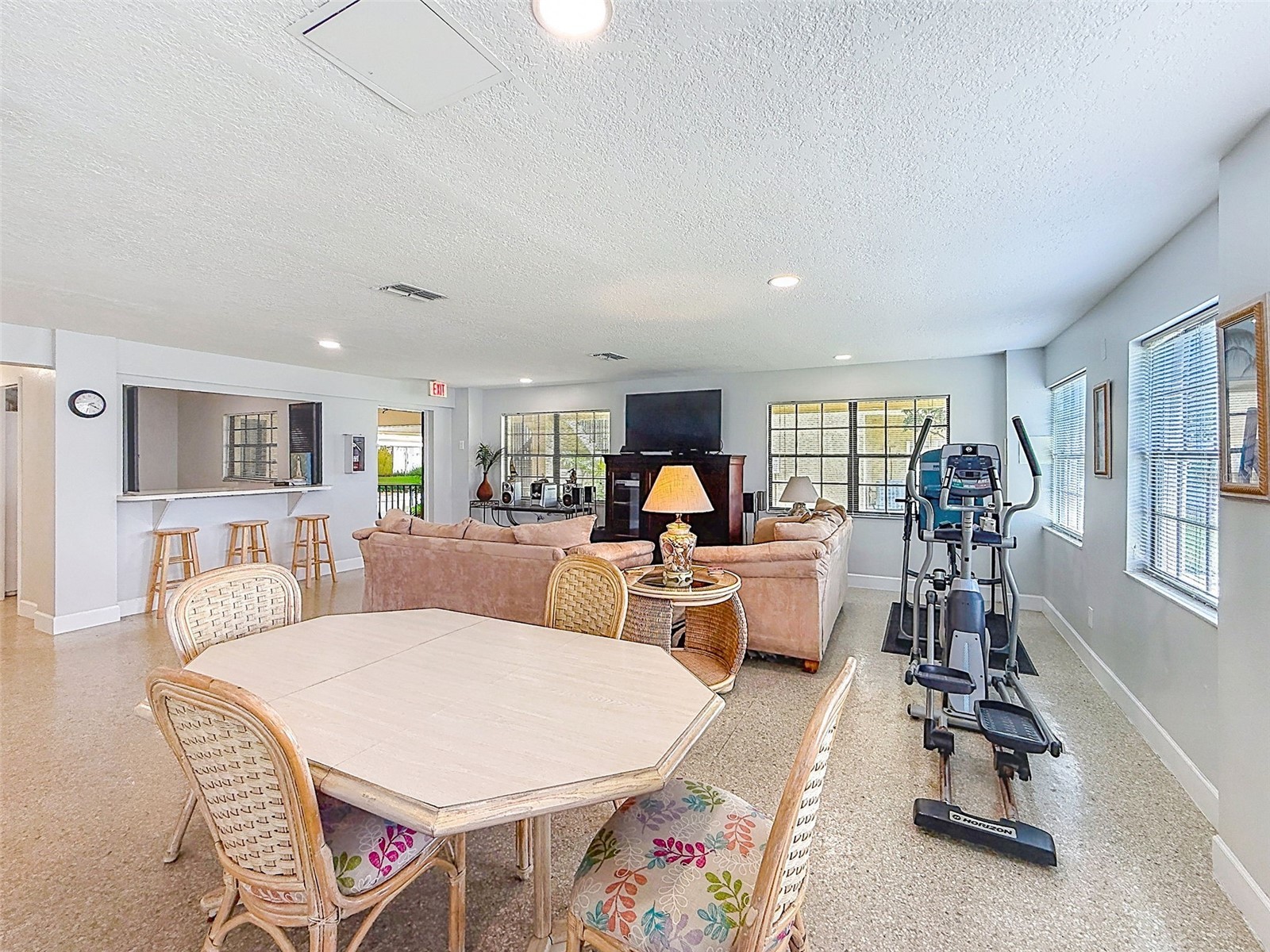 460 S Paula Dr #107 Dunedin FL 34698 TB8506074 image64