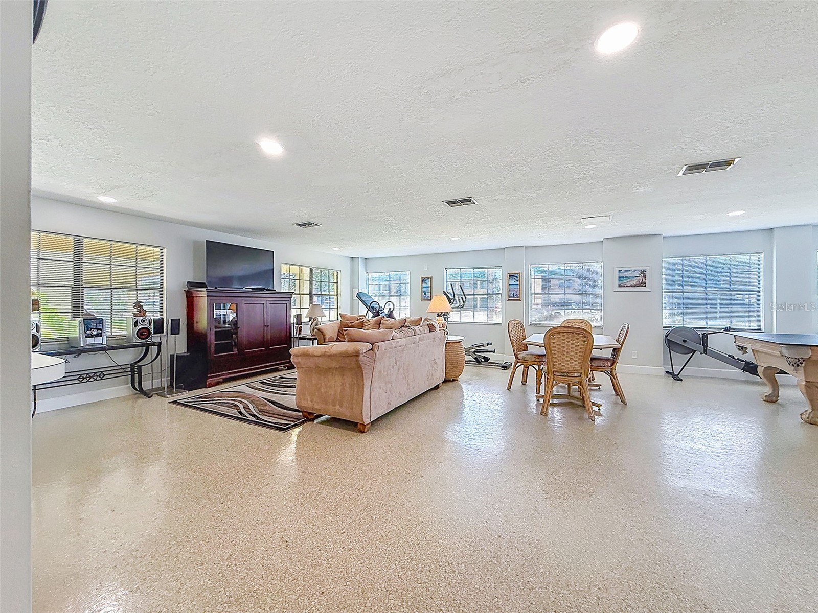 460 S Paula Dr #107 Dunedin FL 34698 TB8506074 image68