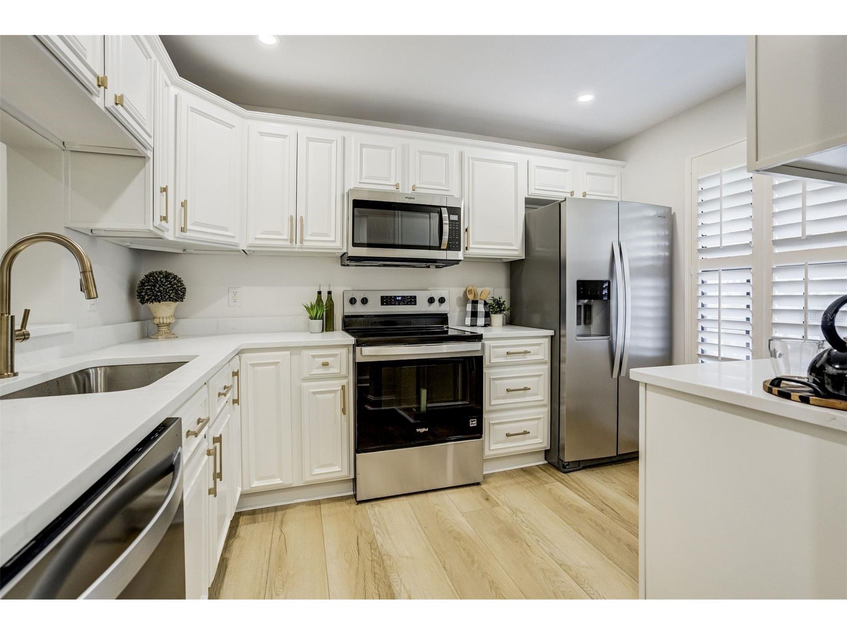 460 S Paula Drive #402 Dunedin FL 34698 TB8493822 image3