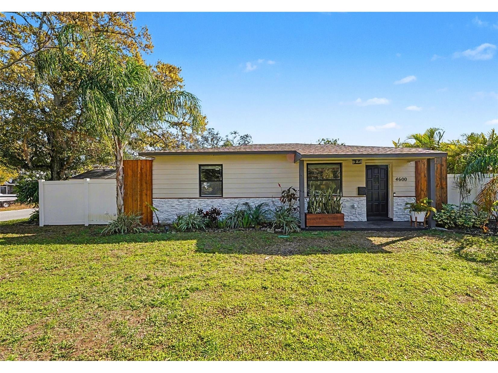 4600 30th Avenue N Saint Petersburg FL 33713 A4683183 image2